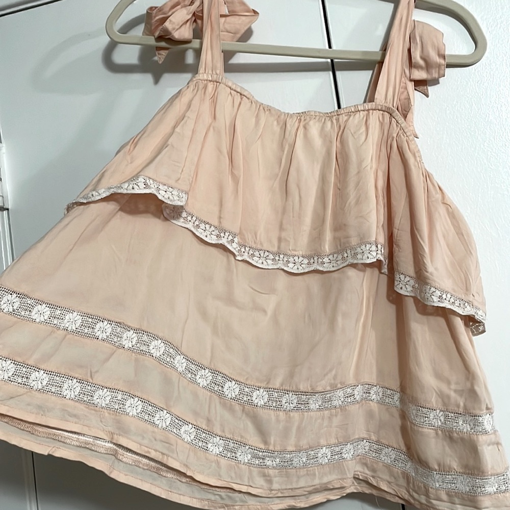 Large Light Pastel Pink American Eagle Romantic Tank Blouse with tie strap